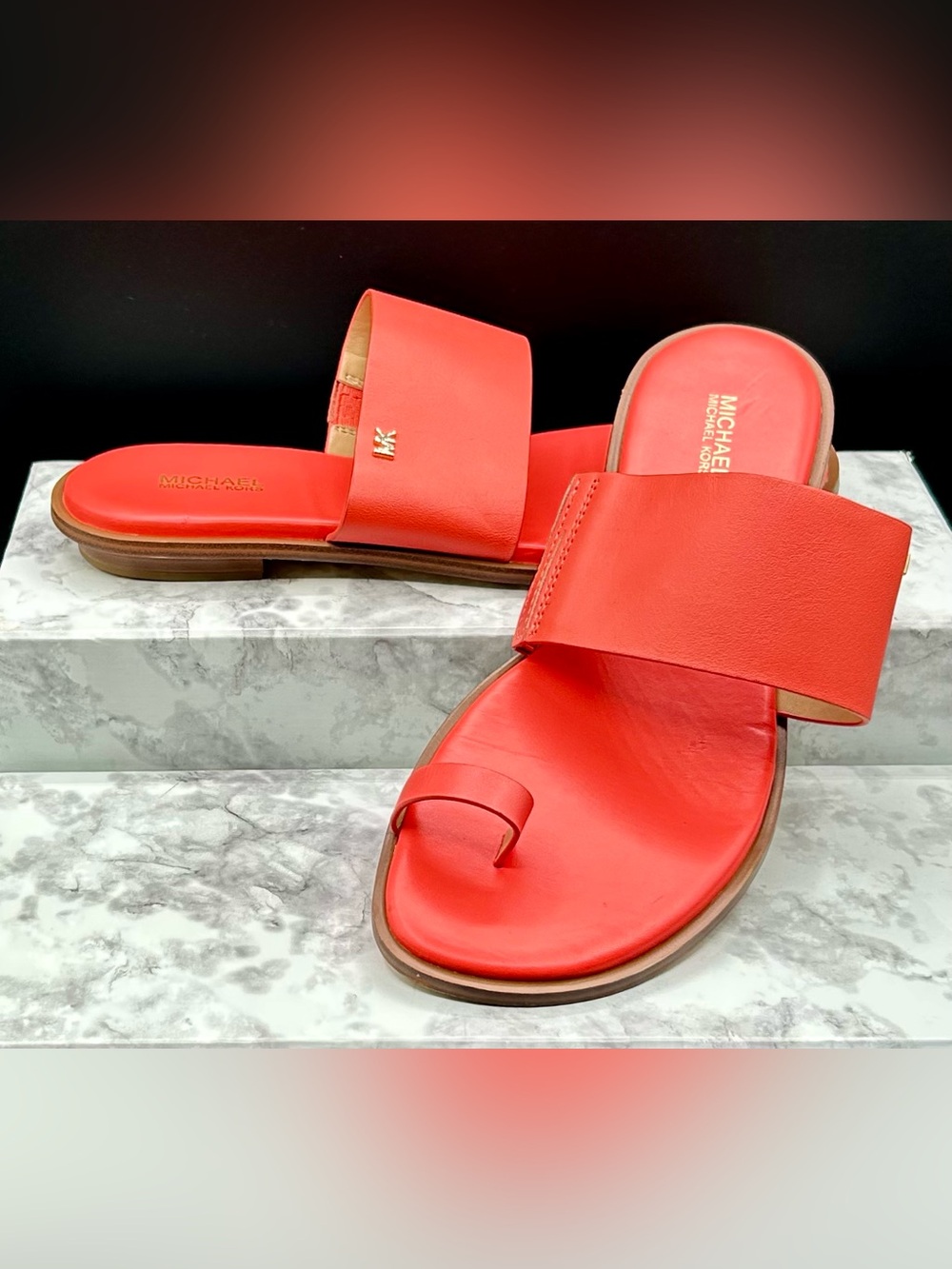 MICHAEL MICHAEL KORS August Flat Sandals Pink Grapefruit Leather. Size 9.5 M - Picture 2 of 8
